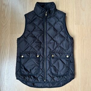 J. Crew Black Quilted Vest with Pockets EUC XS